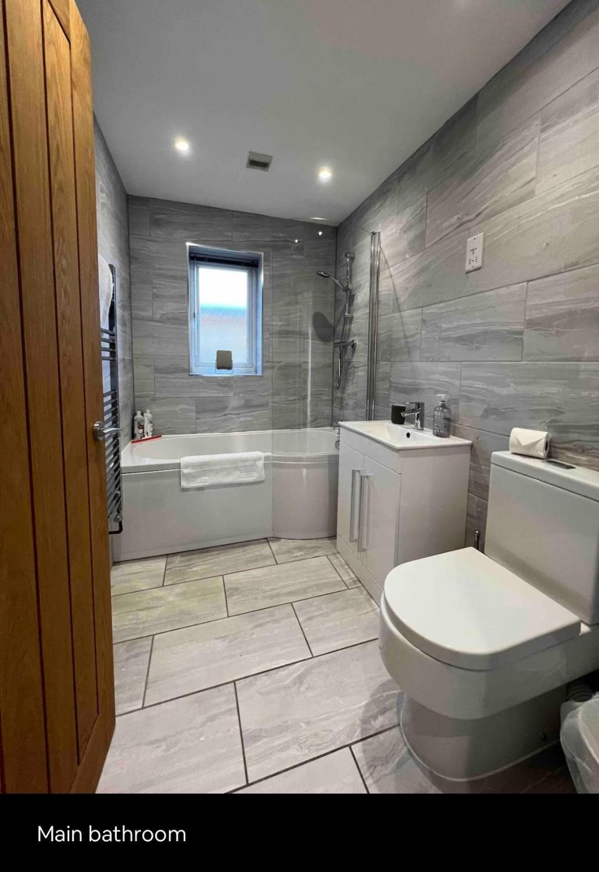 Green 3 Bed Bungalow With En-Suite And Parking Felton  Exterior photo